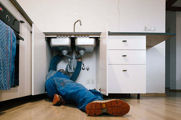 Professional Leak Detection technician working in London, CA